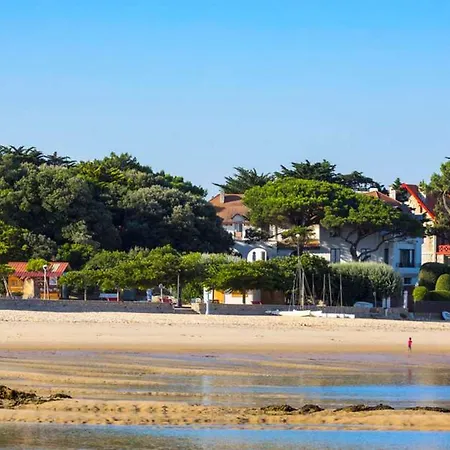 Beau T2 Avec Terrasse Sud, Proche Bassin, Commerces Et Activites, A - Fr-1-420-139 *